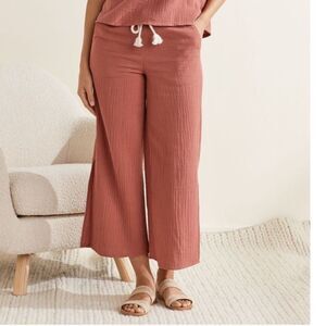 UpWest Wide Leg Plisse Textured Pant
Size